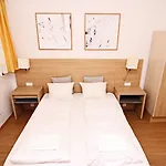 Wow * Budapest
