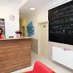 Wow Hostal