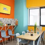 Wow Hostel