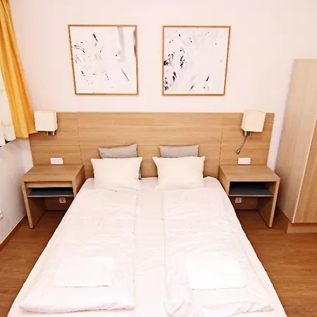 Wow * Budapešť