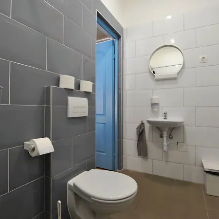 Wow Hostel