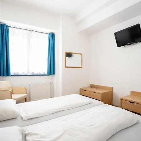 Hostel Wow