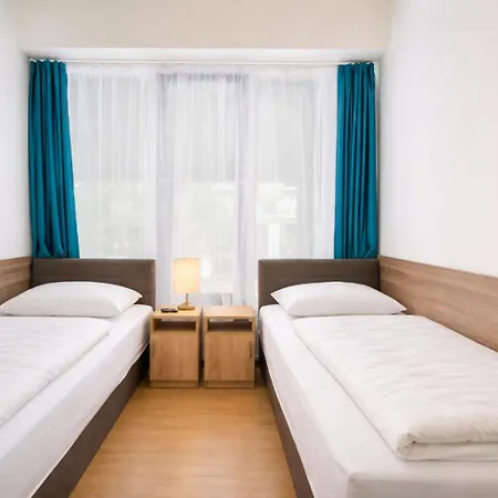 Wow Hostel *