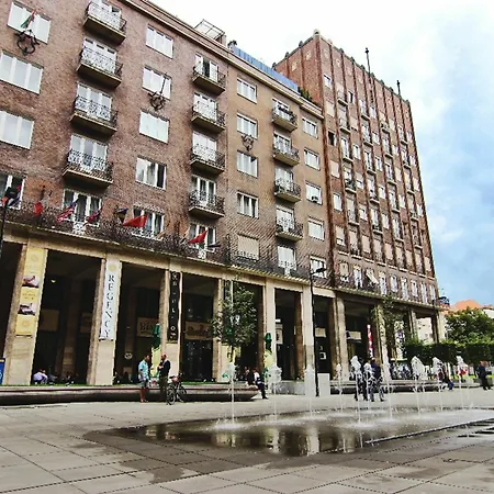 Wow City Hostel Hostel