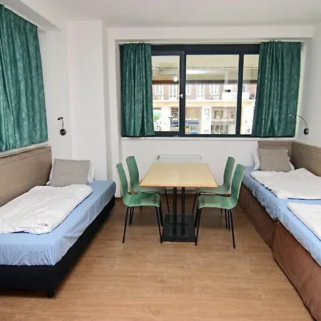 Hostel Wow City Hostel